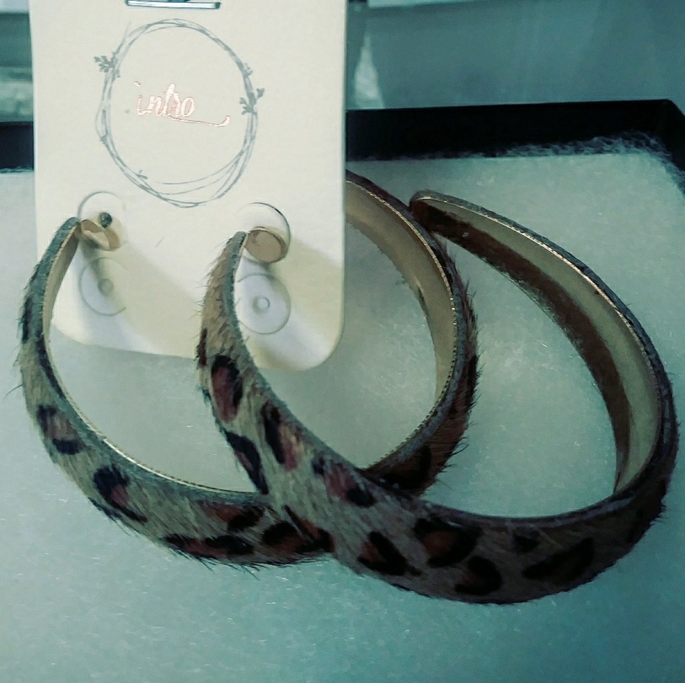 NWT Leopard Brown Black Hoop Earrings